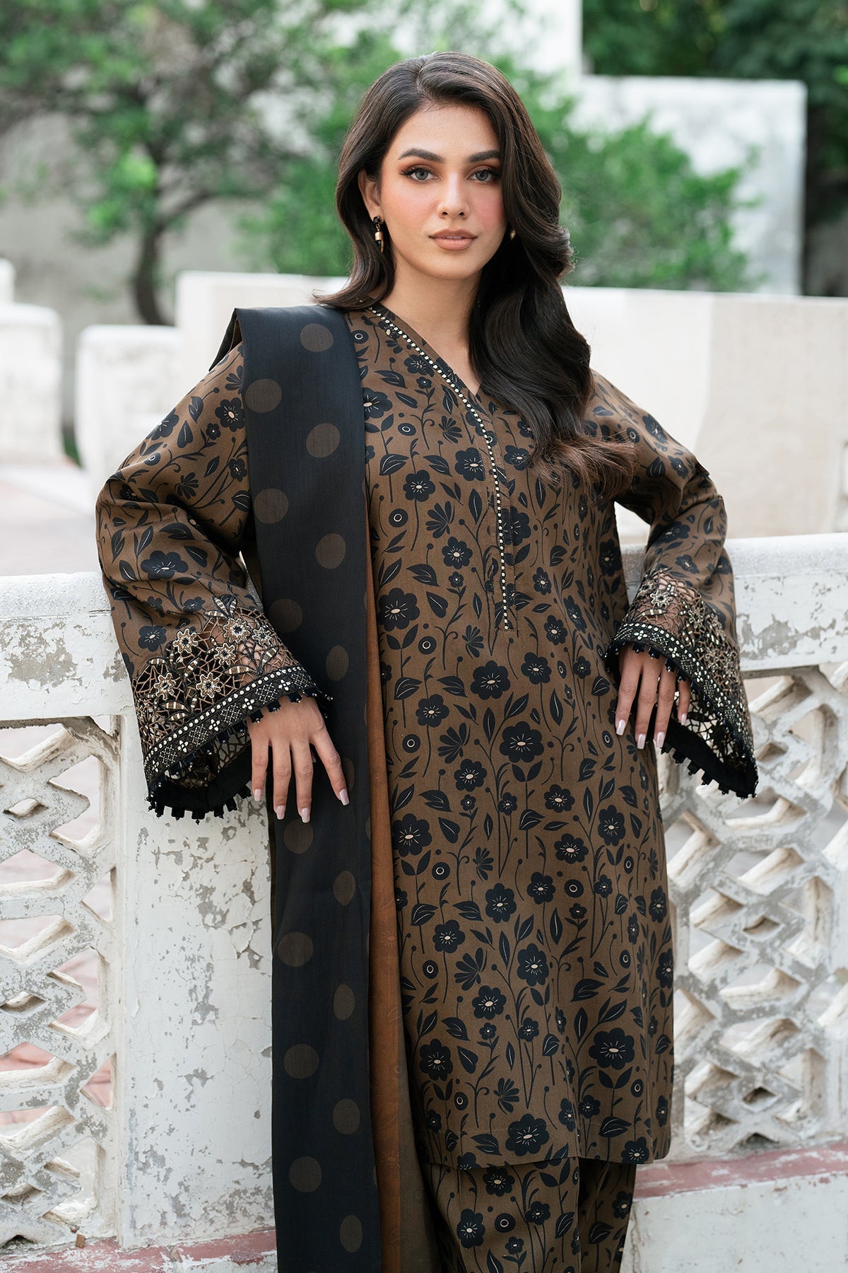 BAROQUE 3PC KARANDI PRINTED SHIRT WITH KARANDI PRINTED DUAPTTA AND TROUSER-838