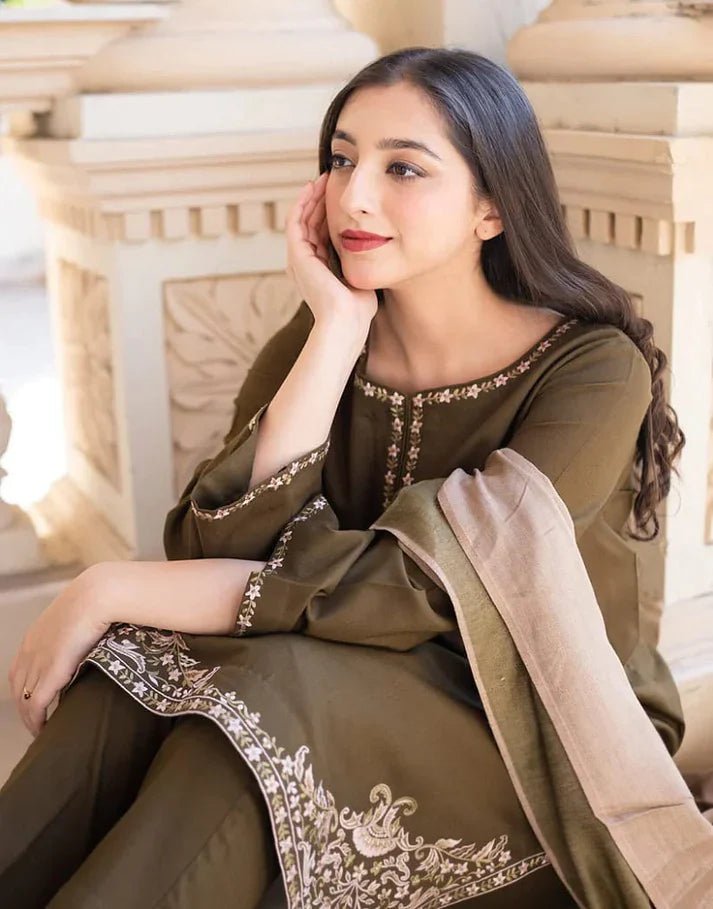 Dhanak 3PC Embroidered - 611 - Sapphire Studios