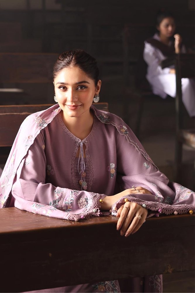 Dhanak - 3PC Embroidered Shirt with Chiffon Embroidered Dupatta - 3557 - Sapphire Studios