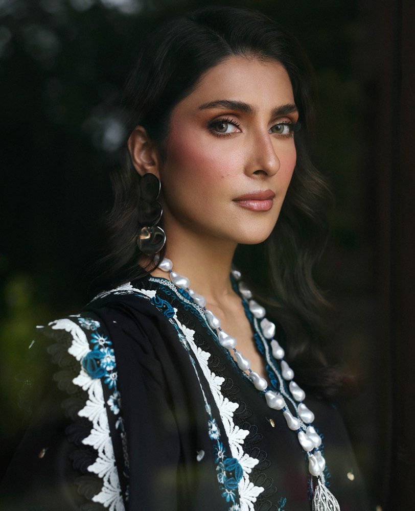 Dhanak - 3PC Embroidered Shirt with Dhanak Embroidered Dupatta - 3345 - Sapphire Studios