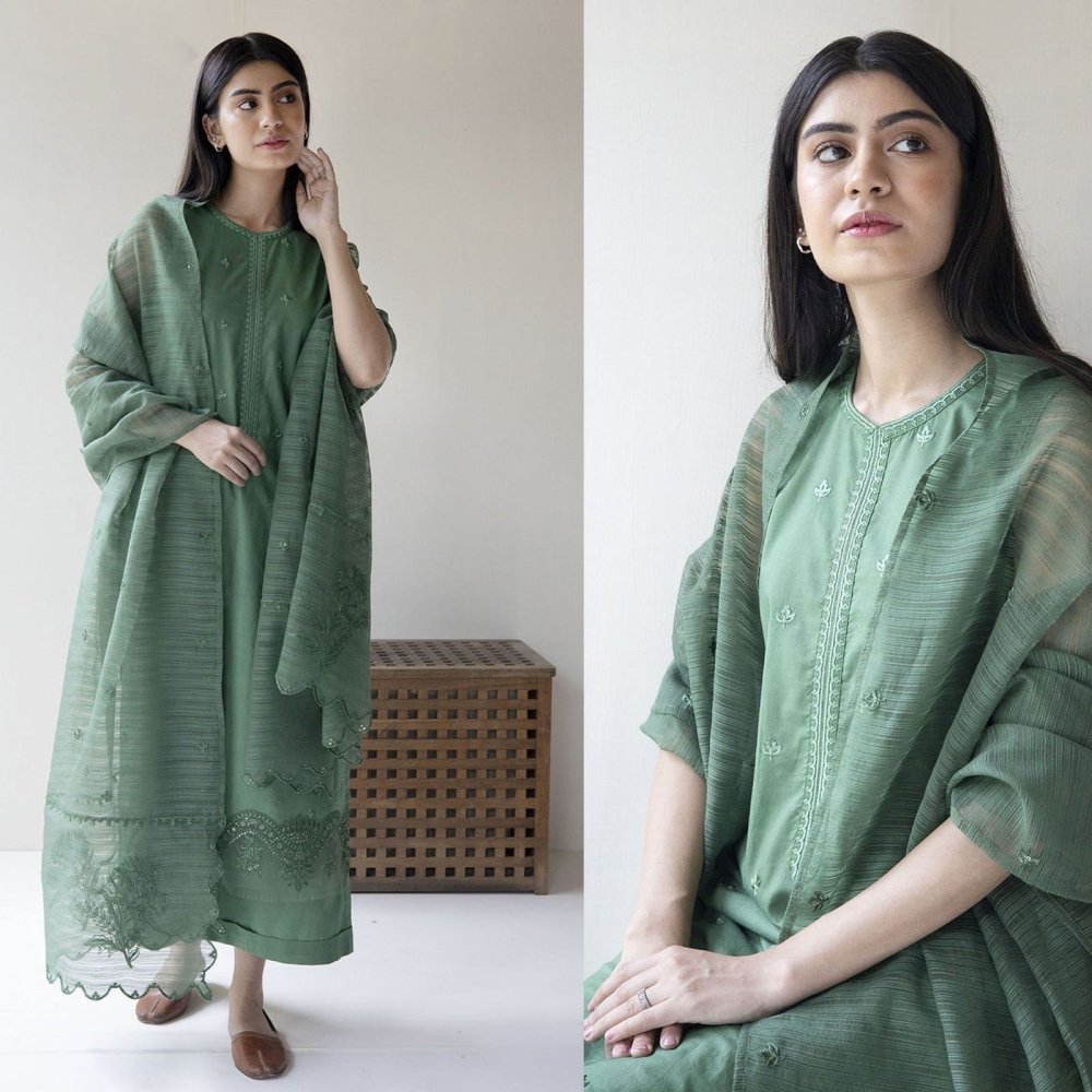 Dhanak - 3PC Embroidered Shirt With Organza Embroidered Dupatta - 140 - Sapphire Studios