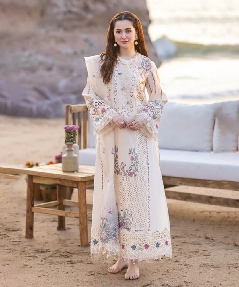 QALAMKAR 3PC Dhanak Embroidered Shirt With Organza Embroidered Dupatta - 3115 - Sapphire Studios